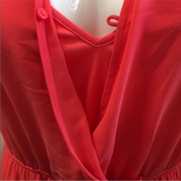 ASTR Daytime/Night-time cream shift dress and Coral Romper BUNDLE Sz M - Picture 5 of 16